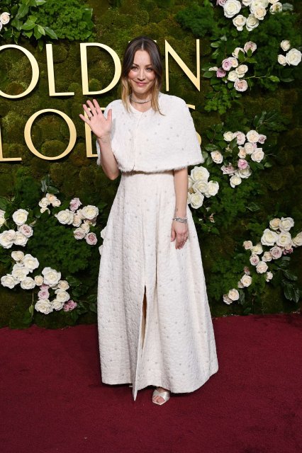 kaleycuoco_82ndannualgoldenglobeawards_20250105_004.jpg
